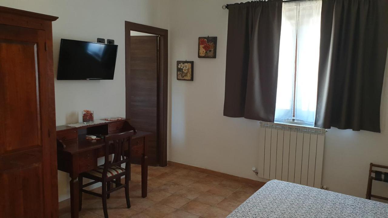 L'Antico Vigneto Hotel Marino Bagian luar foto