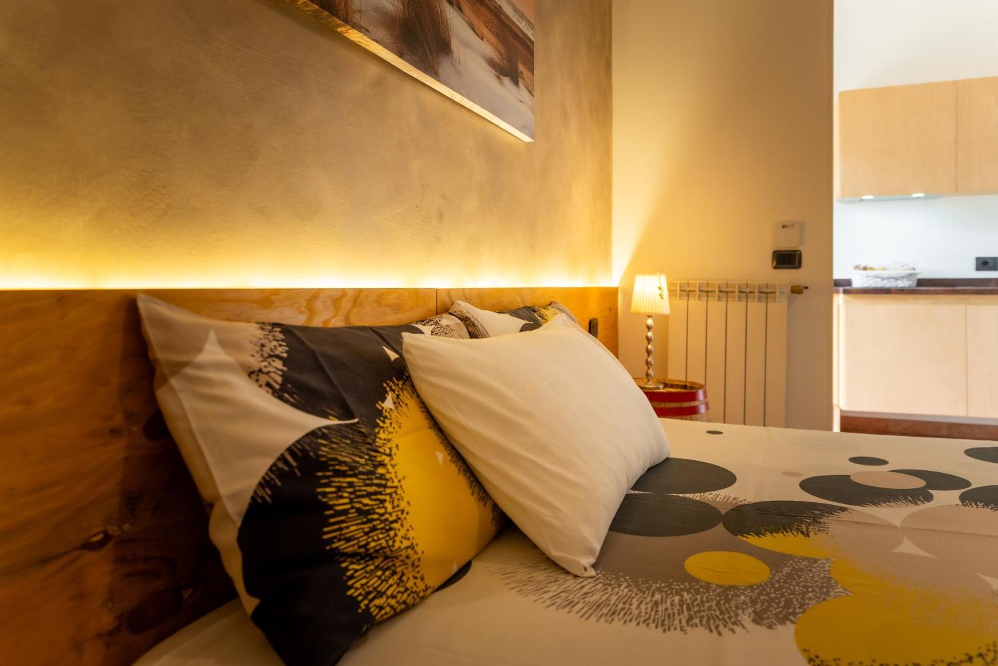 L'Antico Vigneto Hotel Marino Bagian luar foto